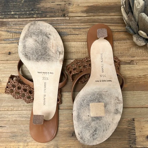 Gorgeous Manolo Blahnik Sandals - Picture 6 of 7